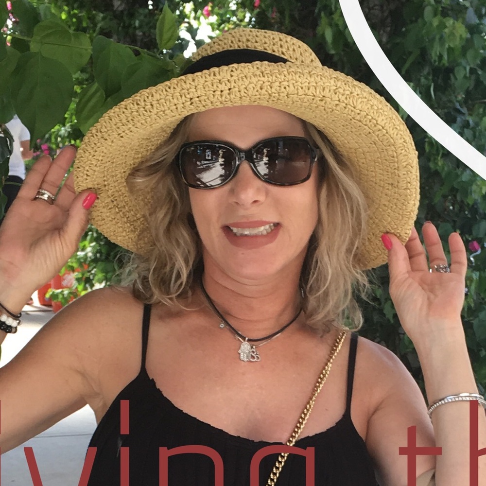 Meet your Posher, Debra